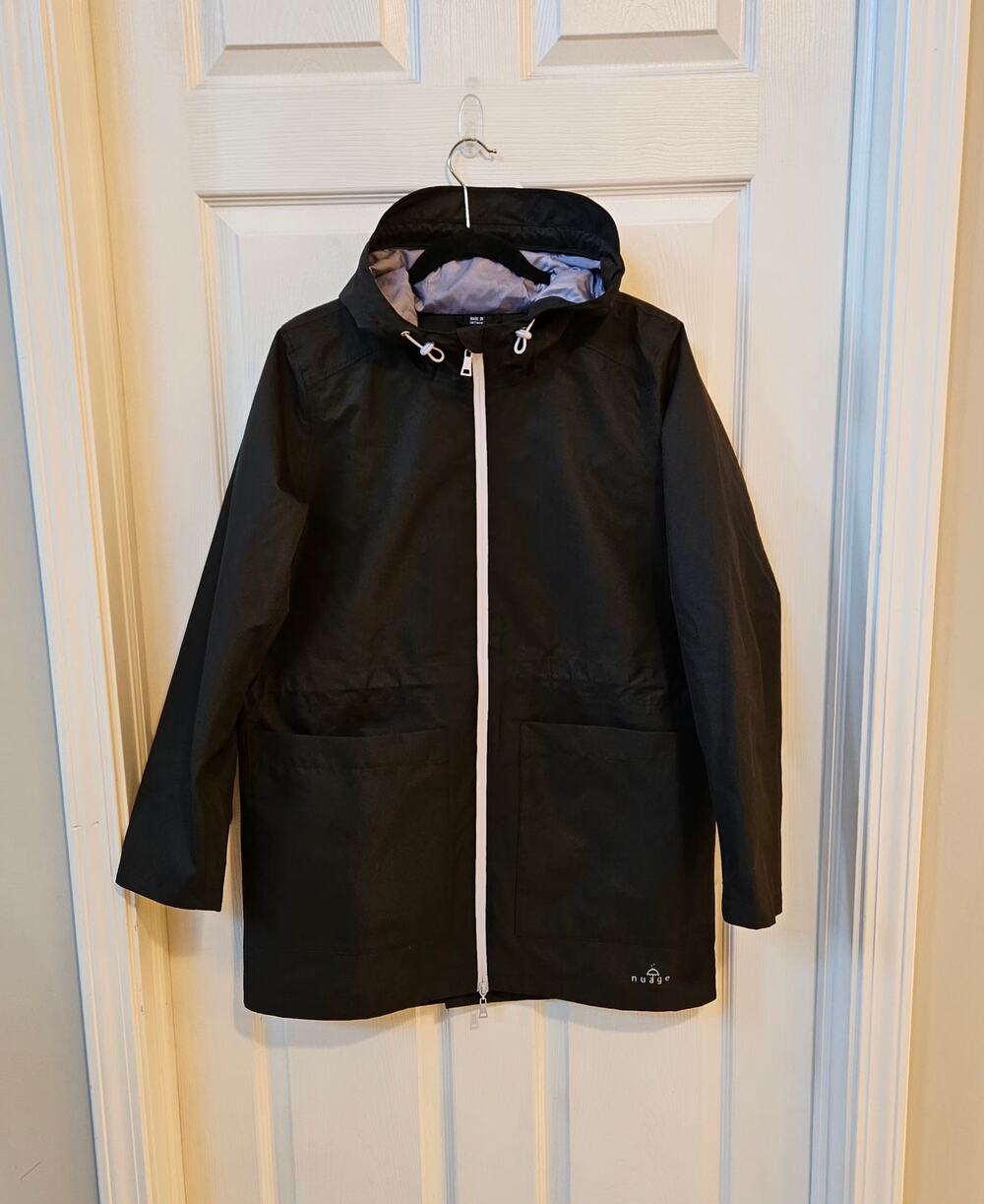 Nuage Women’s Medium Black Hooded Rain Jacket Waterproof Long Coat M